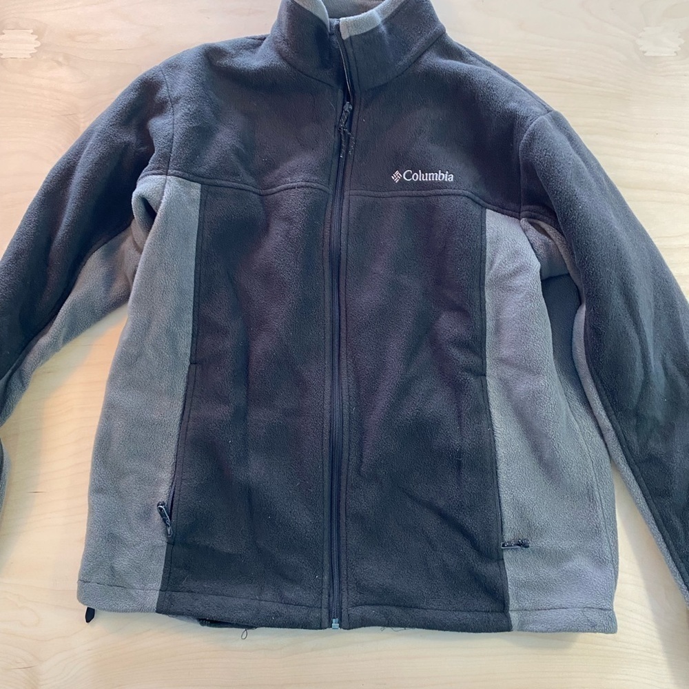 Columbia Fleece Jacket size large (EK)